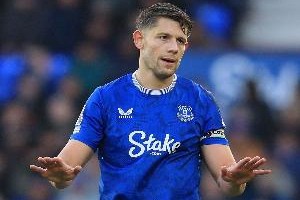 英超历史首人！埃弗顿后卫塔科夫斯基已64次染黄但却从未被罚下