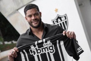 浩克与米涅罗竞技续约 踢到2026年底 到时他40岁