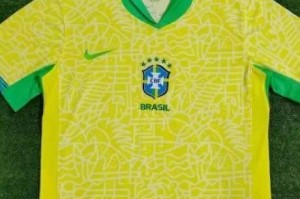 巴西队球衣一大变化 会徽由左胸前移至中间位置！